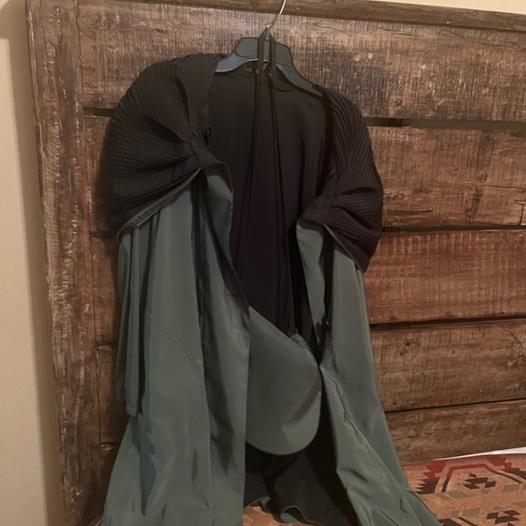 MYCRA PAC Reversible Rain Jacket with carry purse. EUC - Picture 3 of 7